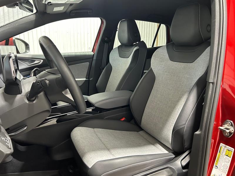 2024 Volkswagen ID.4 - Image 11