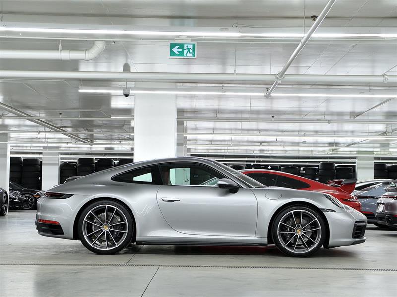 porsche 911 2021 - 2