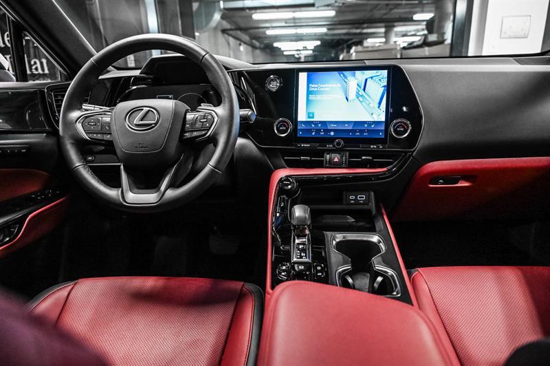 2025 Lexus NX - Image 28