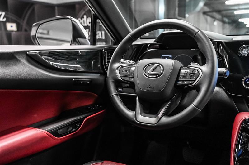2025 Lexus NX - Image 29