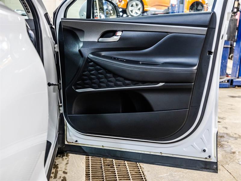 2020 Hyundai Santa Fe - Image 17