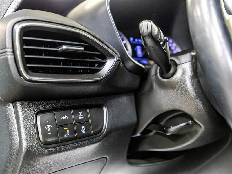 2020 Hyundai Santa Fe - Image 22