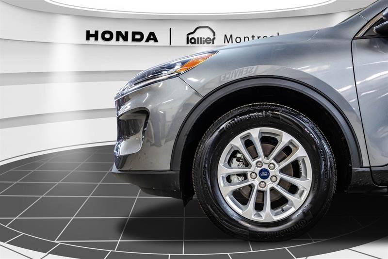 2022 Ford Escape - Image 10