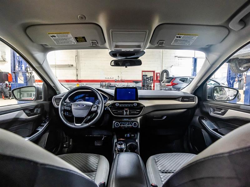 2022 Ford Escape - Image 14