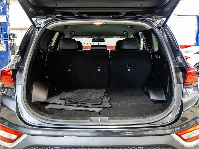 2020 Hyundai Santa Fe - Image 16