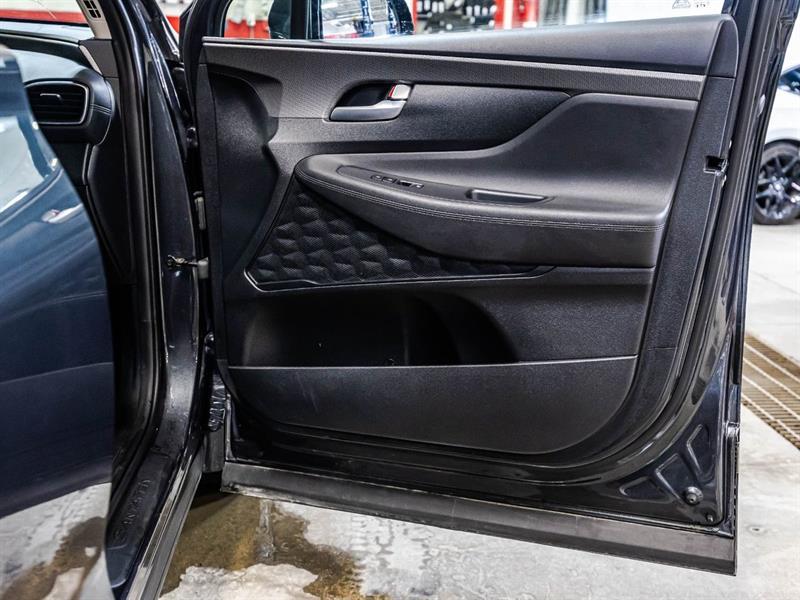 2020 Hyundai Santa Fe - Image 17