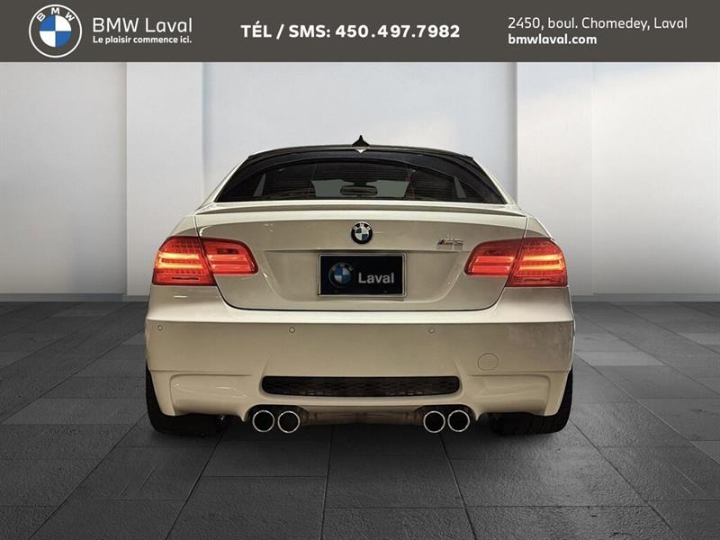 bmw M3 2011 - 8