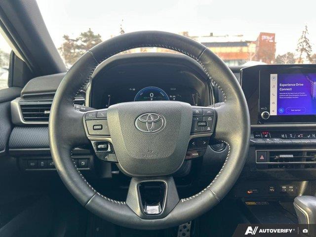 toyota Camry 2025 - 17
