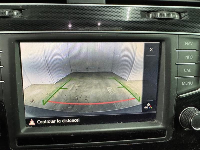 2017 Volkswagen Golf - Image 11