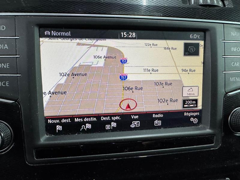 2017 Volkswagen Golf - Image 13