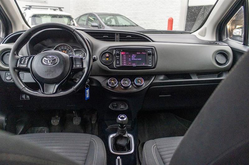 toyota Yaris 2017 - 21