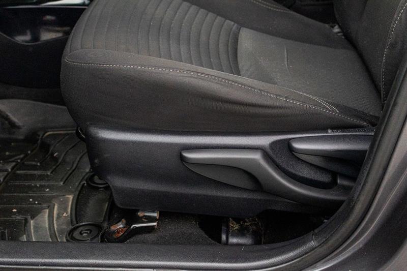 toyota Yaris 2017 - 23