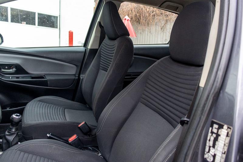 toyota Yaris 2017 - 24