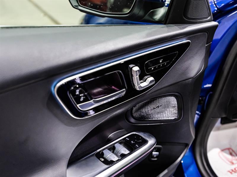 2022 Mercedes-Benz C-Class - Image 11