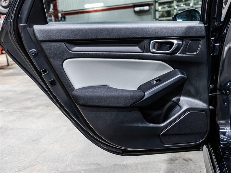 2025 Honda Civic - Image 12