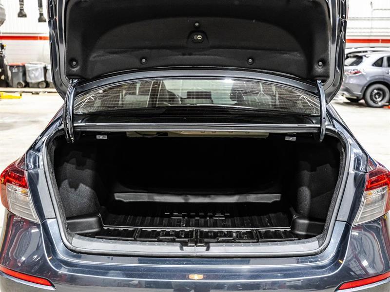 2025 Honda Civic - Image 15