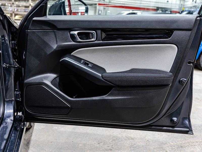 2025 Honda Civic - Image 16