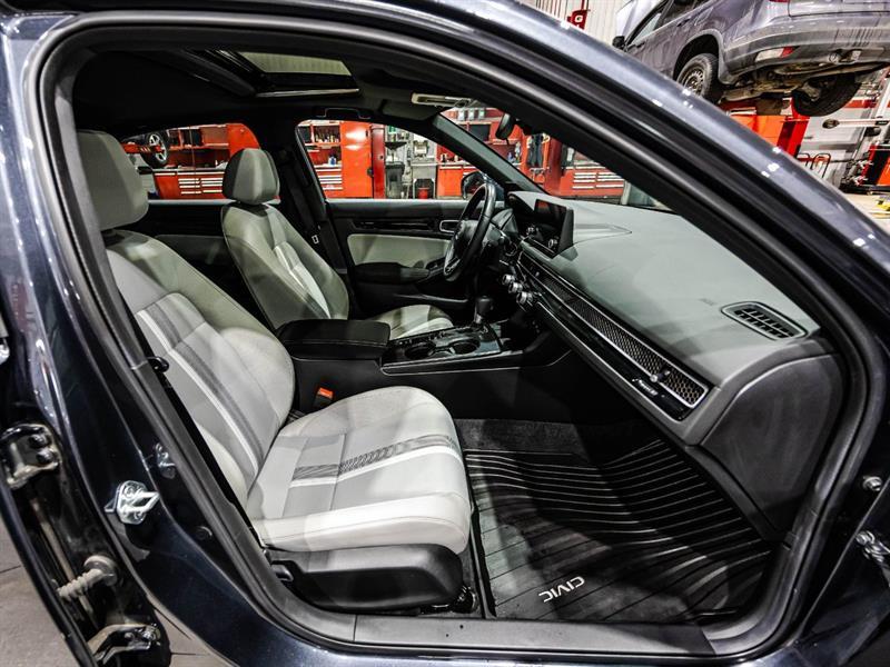 2025 Honda Civic - Image 17