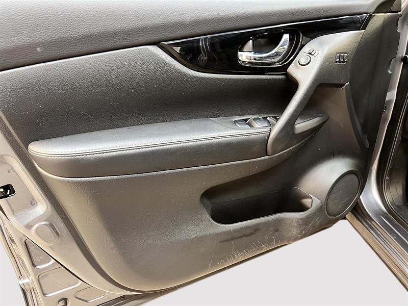 nissan Qashqai 2023 - 25