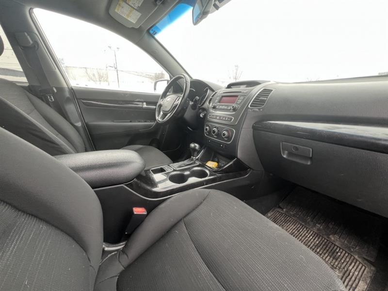kia Sorento 2015 - 26