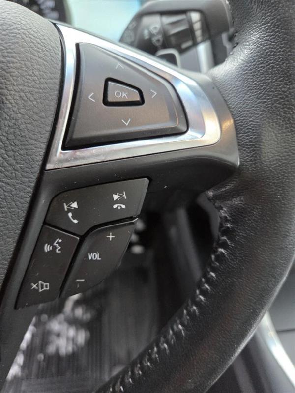 2017 Ford Edge - Image 20