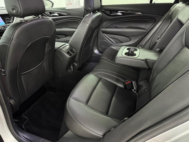 buick Regal Sportback 2019 - 16