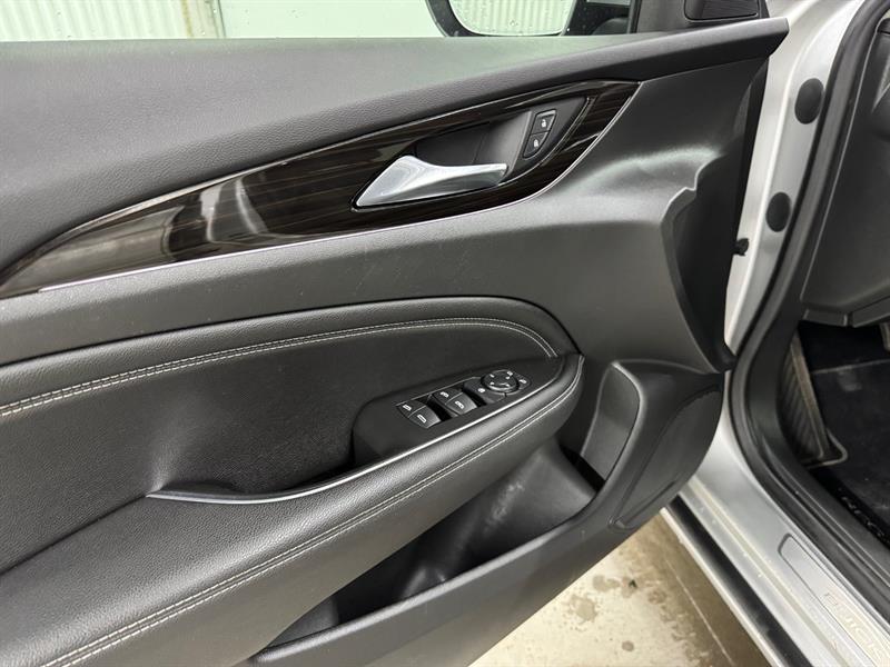 buick Regal Sportback 2019 - 18
