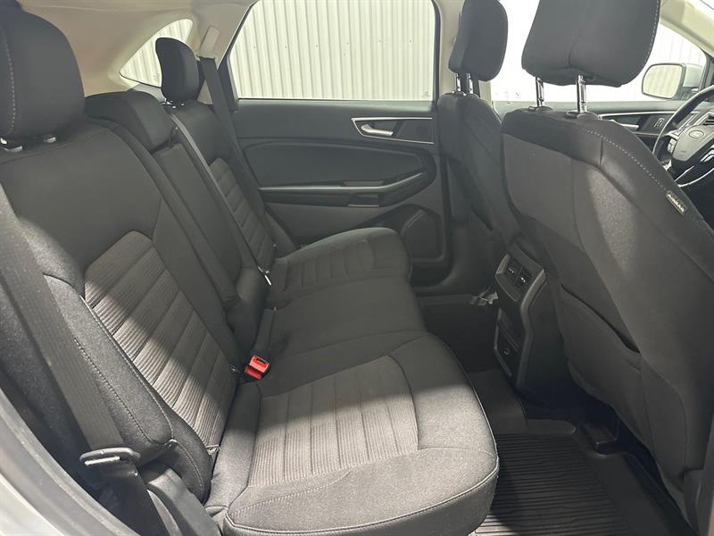 ford Edge 2022 - 18