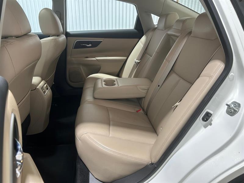 nissan Altima 2018 - 17