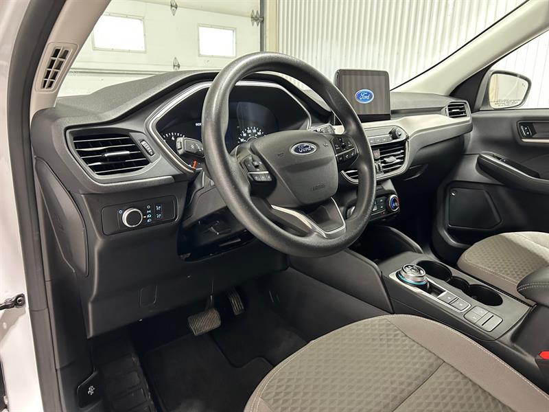 ford Escape 2022 - 11
