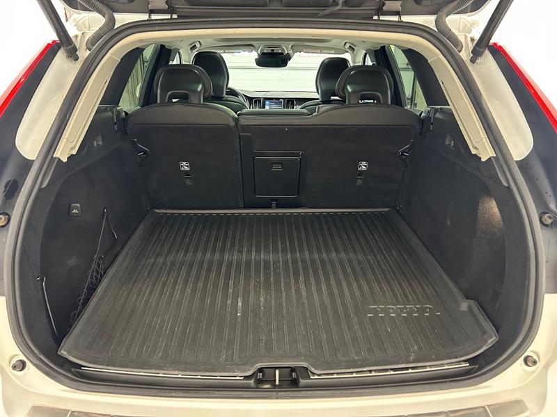 volvo XC60 2019 - 10