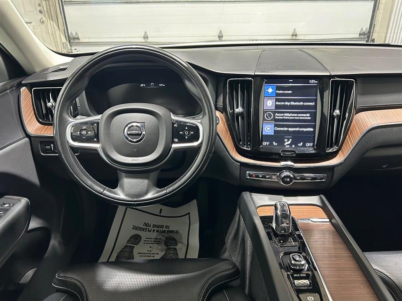 volvo XC60 2019 - 14
