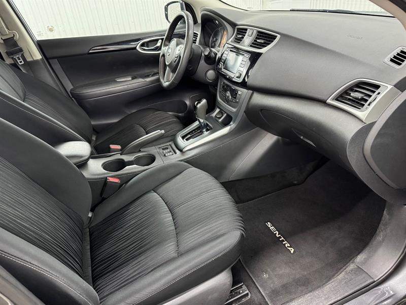 nissan Sentra 2018 - 25