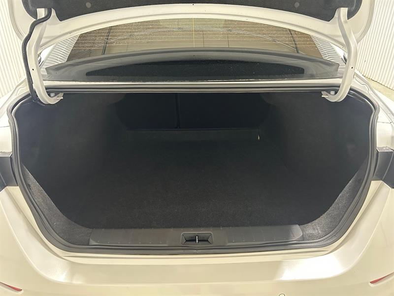 nissan Sentra 2023 - 10