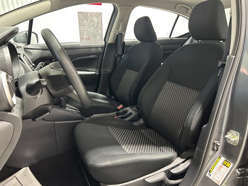 nissan Versa 2021 - 11