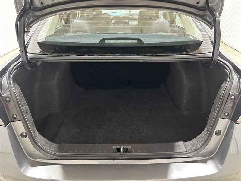 nissan Versa 2021 - 17