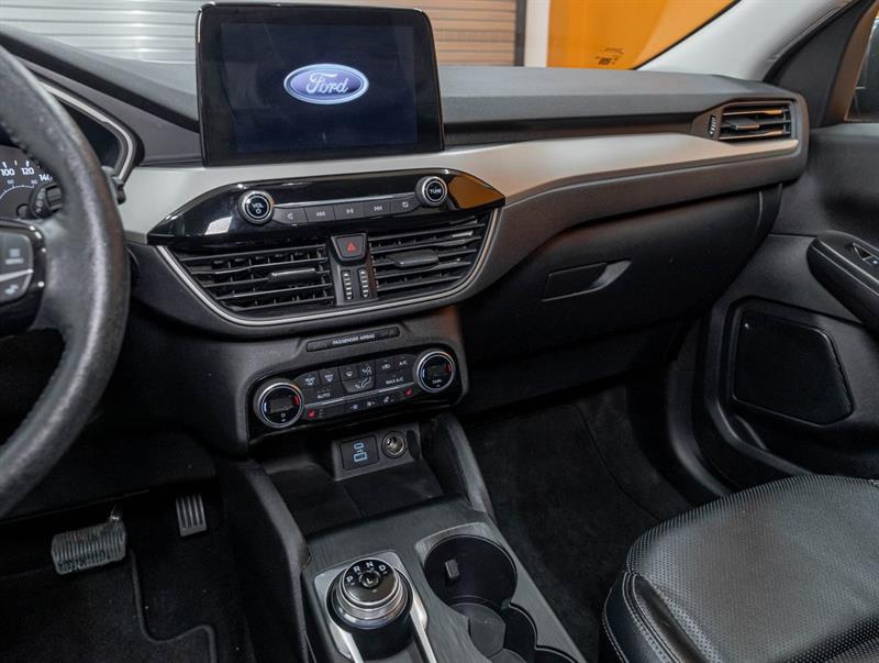 ford Escape 2021 - 18