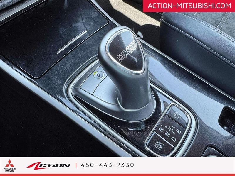 mitsubishi Outlander rechargeable 2020 - 24