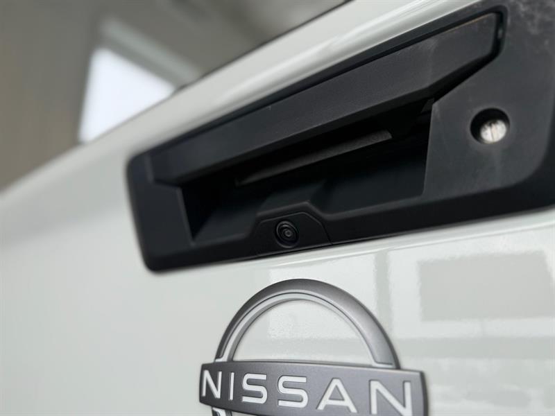 nissan Frontier 2023 - 8