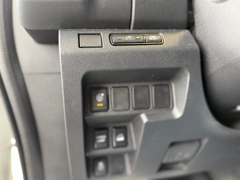 nissan Frontier 2023 - 16