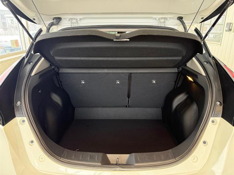 nissan LEAF 2025 - 36