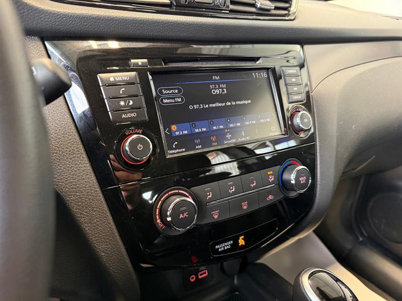 nissan Qashqai 2023 - 25
