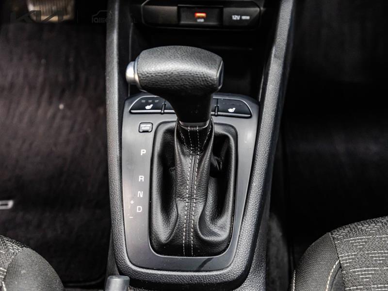 2021 Kia Rio - Image 22
