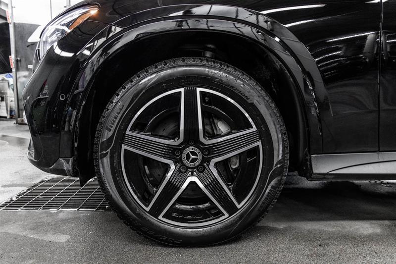 2025 Mercedes-Benz GLC - Image 12