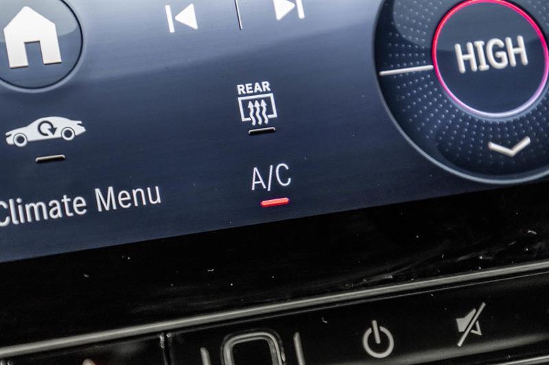 2025 Mercedes-Benz GLC - Image 34