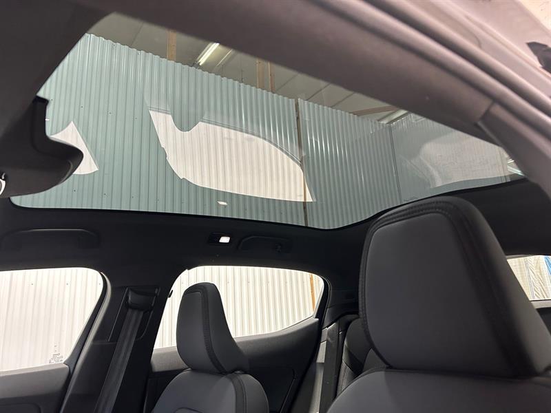 2021 Polestar 2 - Image 16