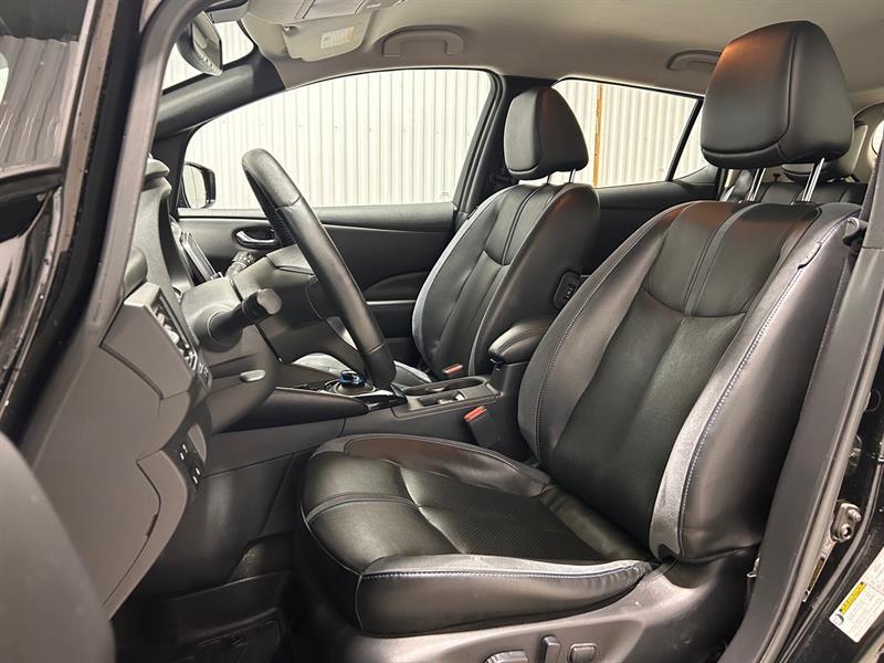 2022 Nissan Leaf - Image 11