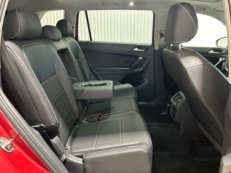 2021 Volkswagen Tiguan - Image 18