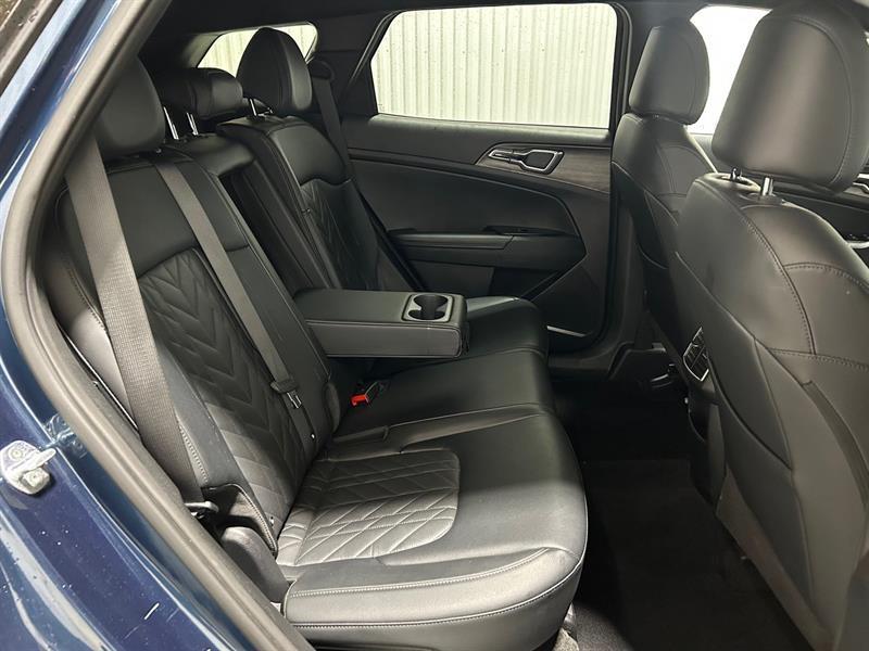 2023 Kia Sportage - Image 17