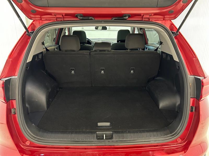 2021 Kia Sportage - Image 16